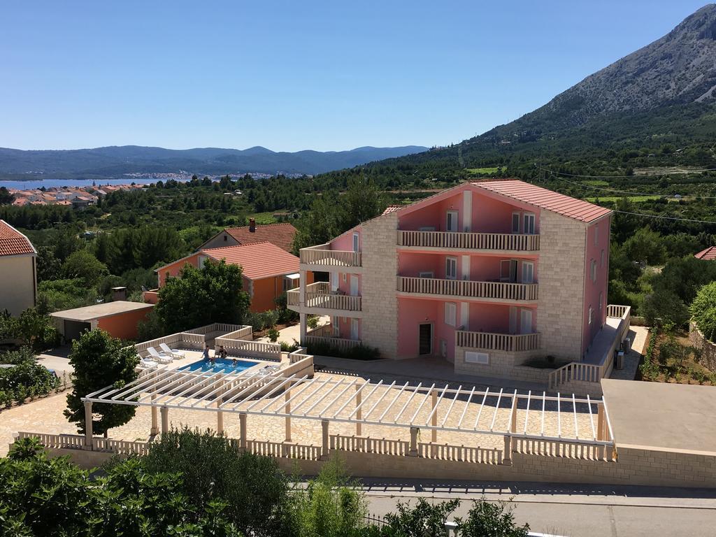 Apartments Meridiana 1 오레비츠 외부 사진