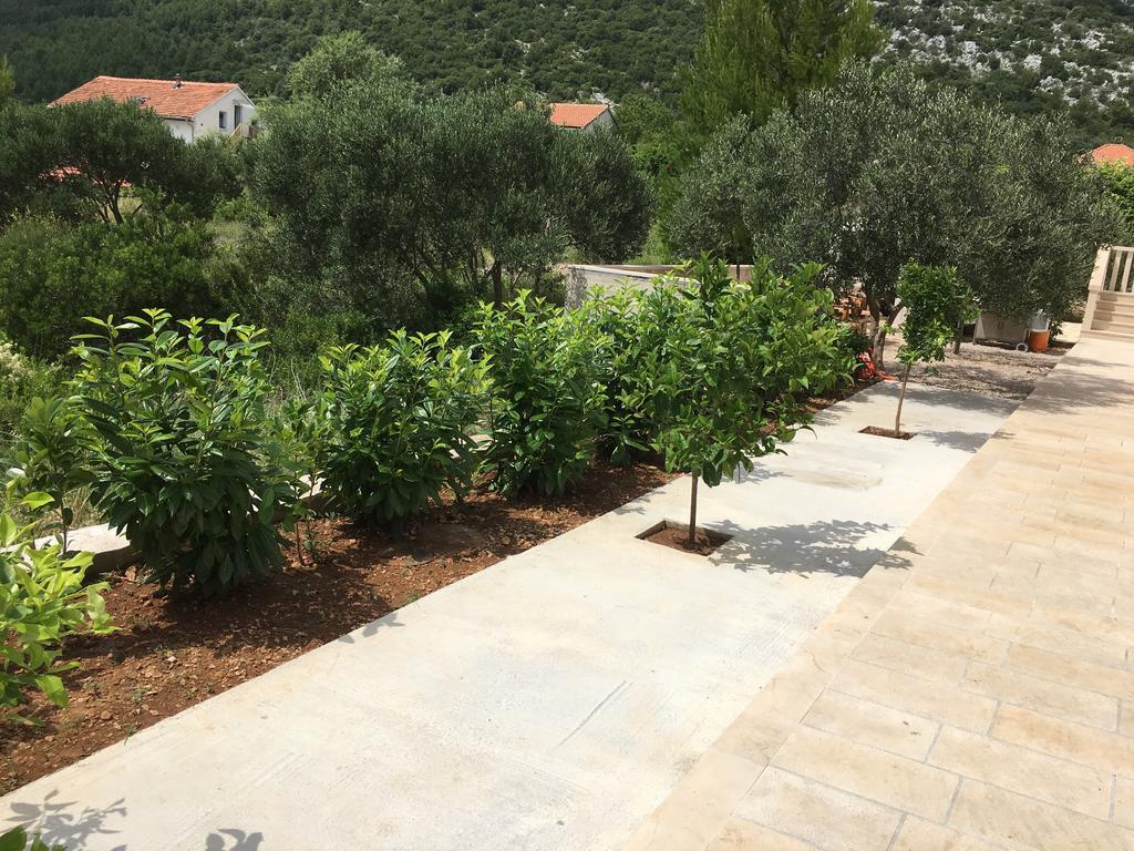 Apartments Meridiana 1 오레비츠 외부 사진