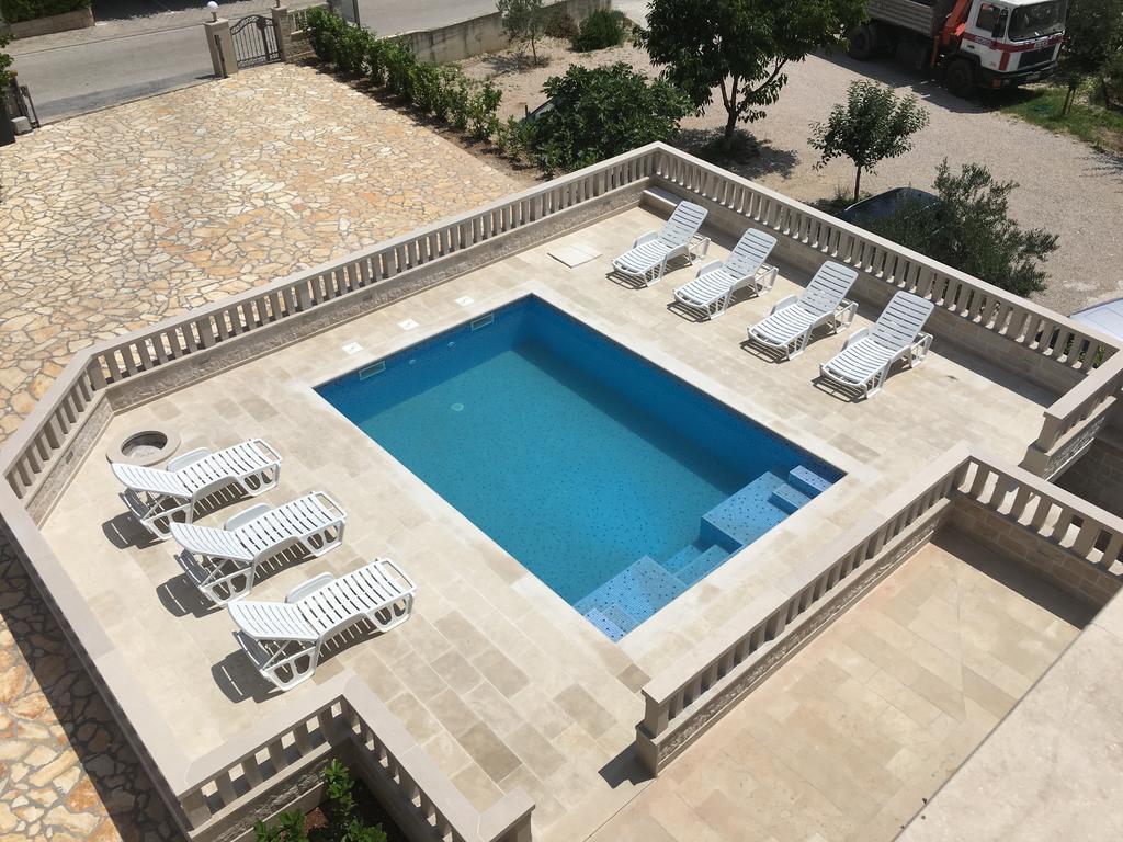 Apartments Meridiana 1 오레비츠 외부 사진